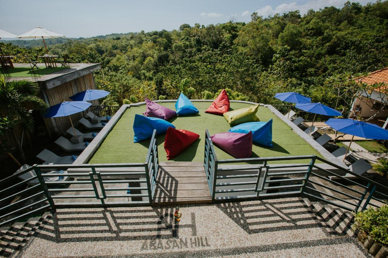 Abasan Hill Hotel And Spa Toyapakeh Exterior photo